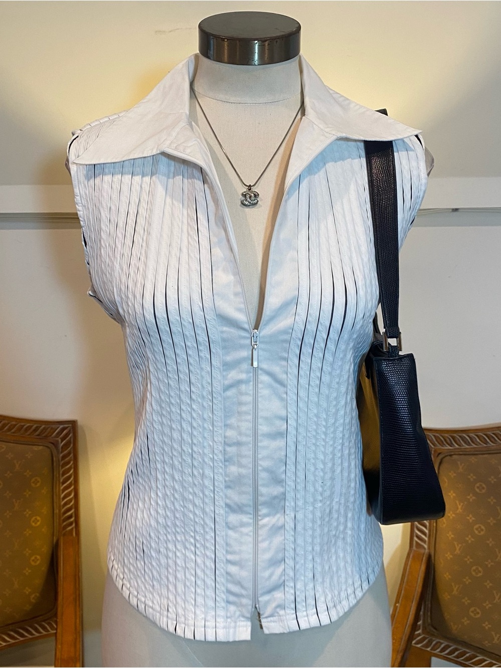 Vintage 90s White Sleeveless Pleated Pinstripe Zip-Front Shirt Vest Size M/L